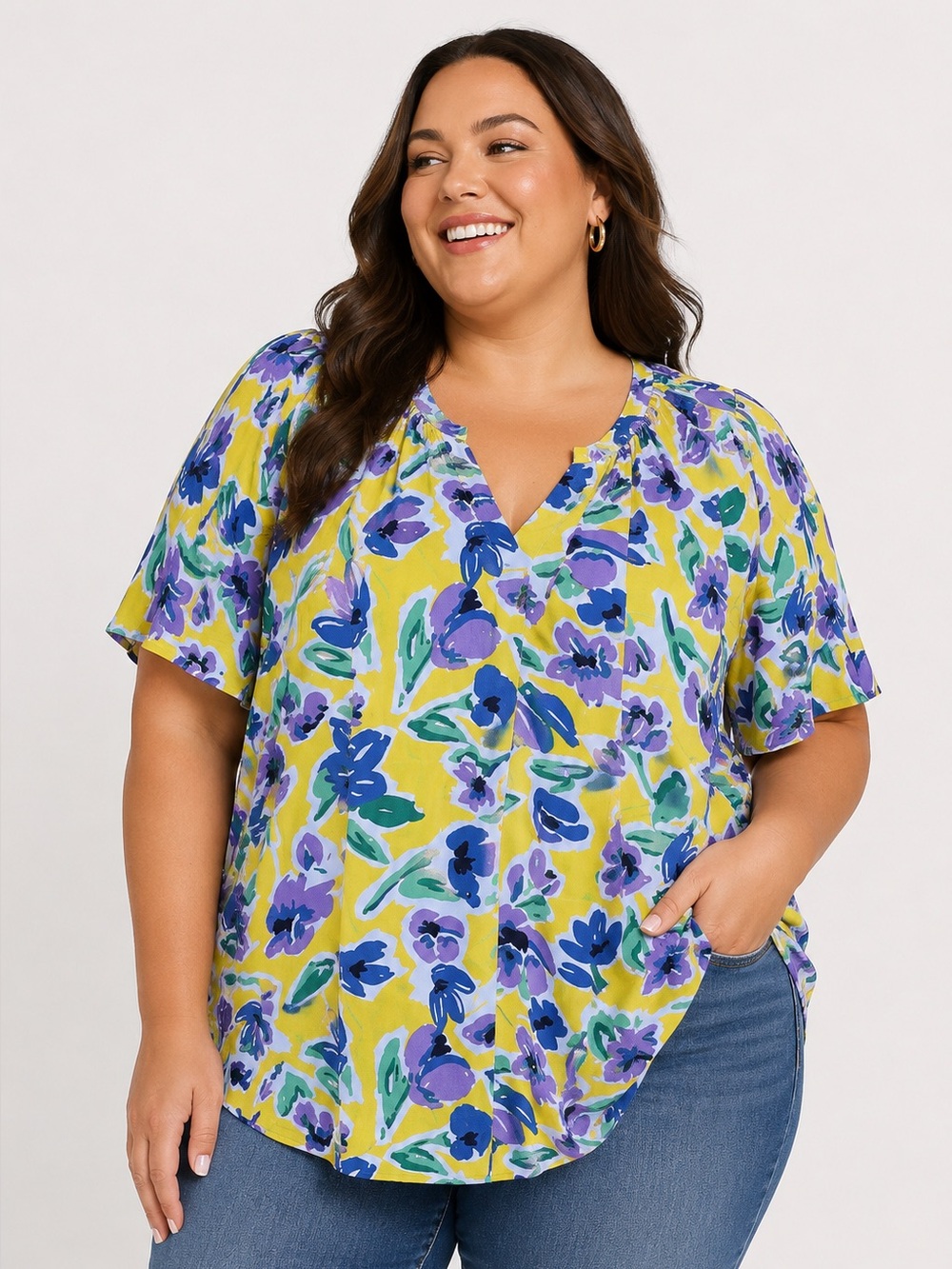 DENIM & CO. 2X.. Yellow, purple & green flowers. V- neck.